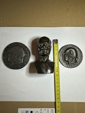 Busto E Medaglie Fregi