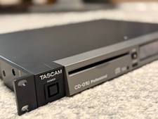 TASCAM CD-01U Lettore CD