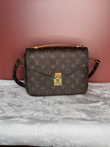 Louis vuitton pochette - louis,