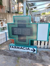 Insegna/croce  Luminosa Per Farmacia Con Giorno E Orario Per Pezzi Di Ricambio 