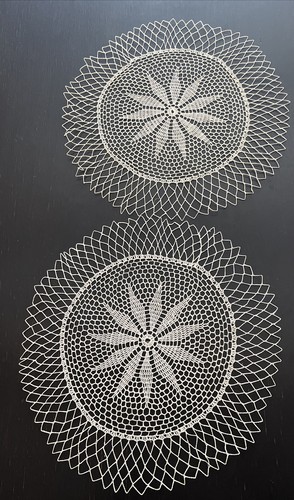 Large ivory doily hand - 16.5”,