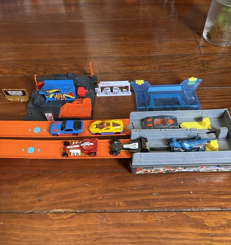 Hot wheels track - 1:64,