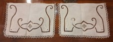 Antica Coppia Centri Lino Ricamo A Mano Bordura A Tombolo Cm45x32 L'uno.