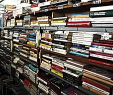 Lotto blocco stock di 150 libri di piu editori e genere misti in lingua italiana