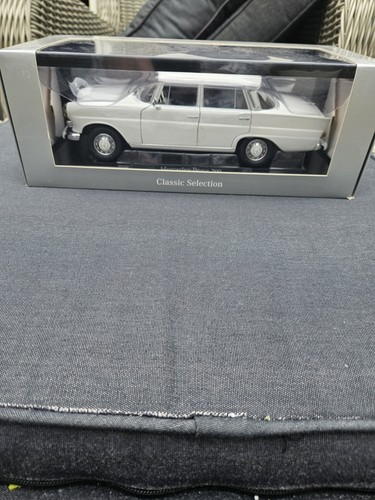 Norev mercedes 200 - norev,
