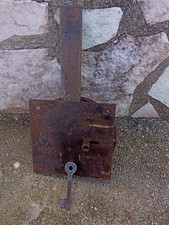 ANTICA SERRATURA A LEVE, IN