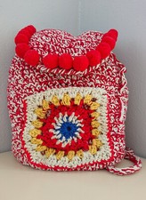 Zaino zainetto all'uncinetto e tasca mattonella granny square - FATTO A MANO -