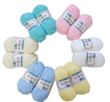 LOTTO 12 gomitoli lana