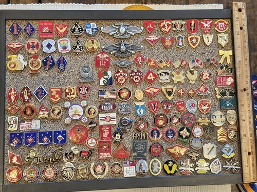Enorme lotto spille usmc - enorme,
