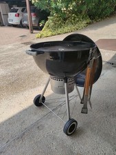Barbeque Weber 57 cm. colore nero in buone condizioni