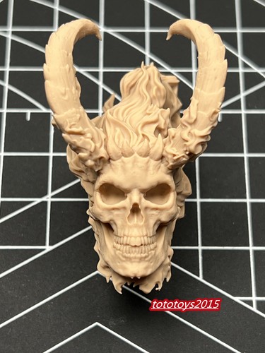 Modellino scultura testa