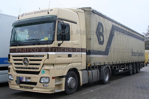 Foto camion mercedes benz - foto,