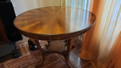 Tavolo tondo stile