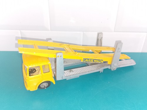 Porte autos épave - épave, camion