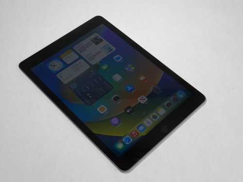 Apple ipad 5th gen a1822 - ipad,