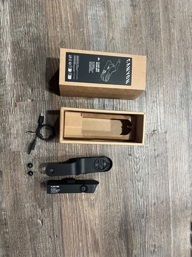 Canyon flash 800 - canyon, gear
