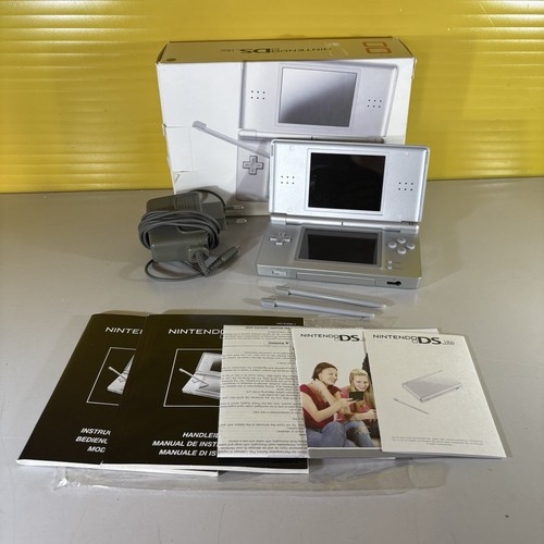 Nintendo lite silver - nintendo,