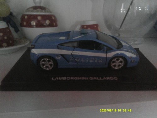 Modellino lambrghini polizia - modellino,