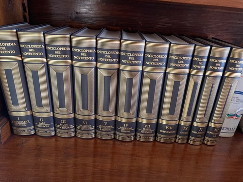 Enciclopedia del novecento - enciclopedia, –