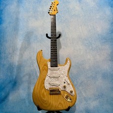 Lama Levinson Natural R4 Made