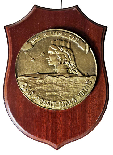 Crest legno metallo - in,