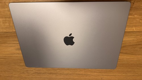 Apple macbook pro m1 - macbook, max
