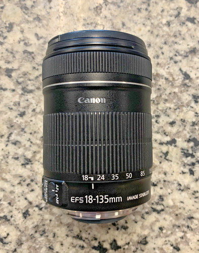 Canon 135 f3 5 - ef-s, f3.5-5.6