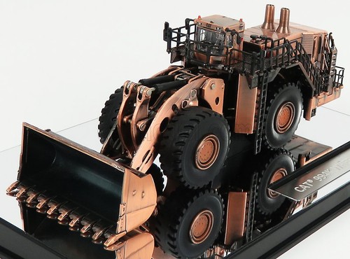 125 models caterpillar - 1/125, dm-models