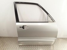 Mitsubishi Pajero 3.2DID 121KW 4/5D 2002 Diesel porta anteriore destra argento