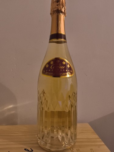 Bottiglia champagne cartier - champagne,