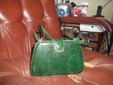 BORSA IN VERA PELLE  PITONE VERDE,FIBBIA CLIC CLAC, TRACOLLA .!