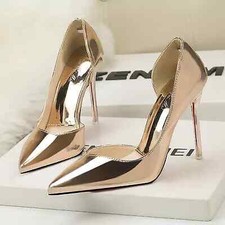 Scarpe decolte eleganti