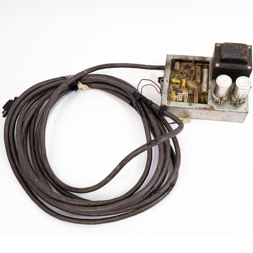Leslie 825 amplifier - leslie, /