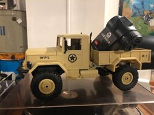 Camion Militare americano Radiocomandato 4x4 scala 1/16 con Luci beige 2.4Ghz