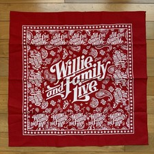 Willie Nelson And Family Live