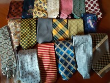 LOTTO CRAVATTE DA 19 PEZZI 