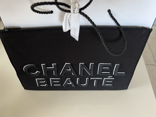 Chanel pochette trousse de - /,