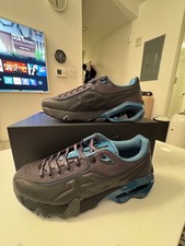 Size 8.5 - ASICS Novalis