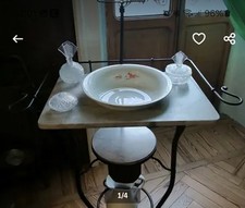 Antico Portacatino con catino e piano in marmo