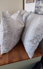 Set di 4 copricuscini nuovi