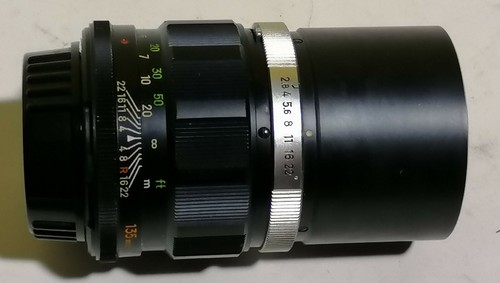 Minolta 135 8 - f.2.8, mc