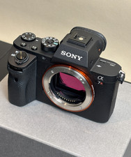 Sony Alpha 7R II 42,4MP come