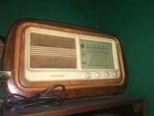 Radio d'epoca "Telefunken" a valvole anni 50 in radica. NON FUNZIONANTE. 