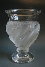 VASO IN VETRO LALIQUE