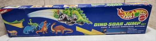 Hot wheels dino - hot, jump