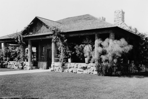 Cabin house adams boulevard - house,,
