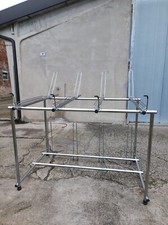 Porta biciclette espositore a