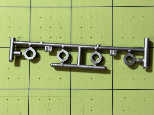 Testors 235 lamborghini - 1/25,