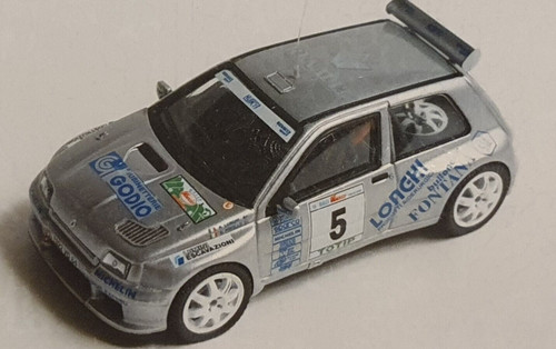 Renault clio maxi rally - 1/43,