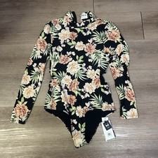 Costume da bagno nuovo con